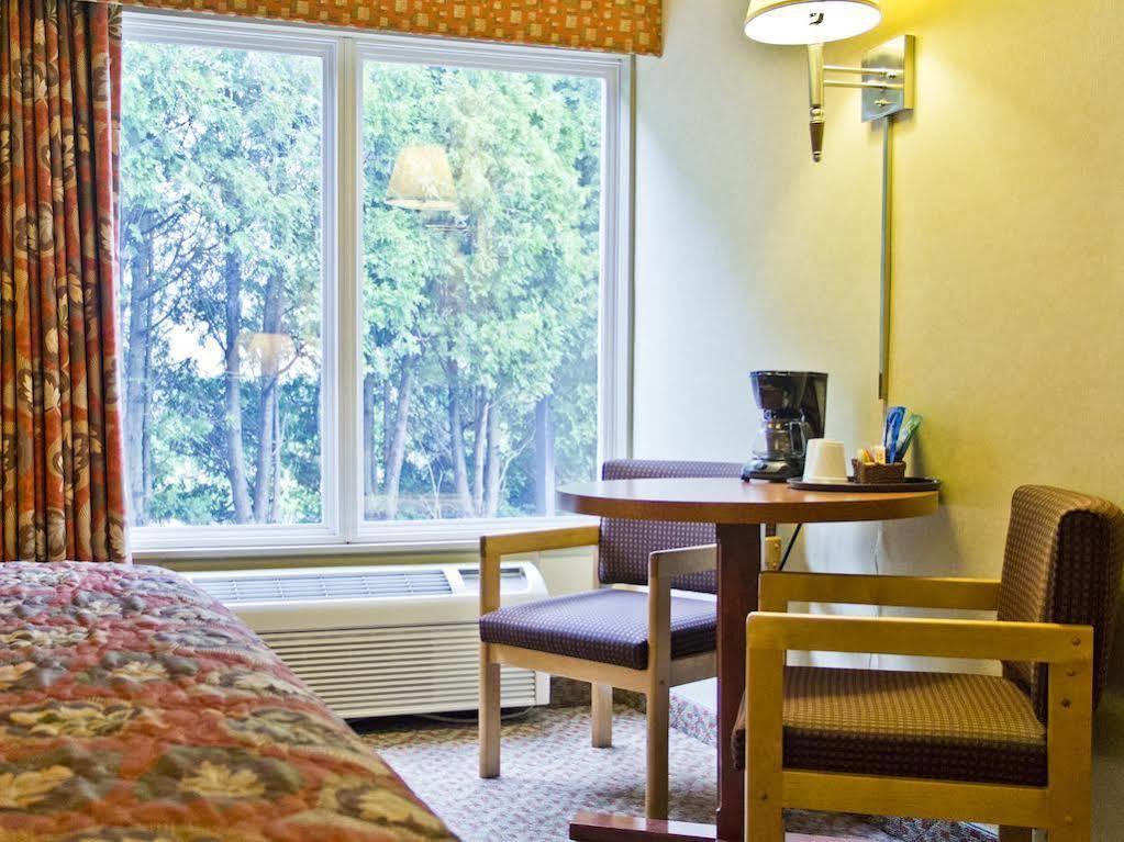 Quality Inn East Stroudsburg - Poconos Dış mekan fotoğraf